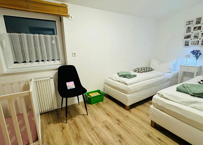 Felix Am Radweg Im Naturschutzgebiet Semesterbostad *